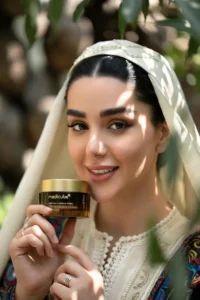 کرم کپسولی ویتامین سی مدی کیوب